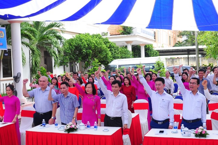 PVChem phát động động thi đua năm 2020 với chủ đề “Kỷ cương, sáng tạo, chuyên nghiệp, hiệu quả, hoàn thành vượt mức các chỉ tiêu SXKD năm 2020”